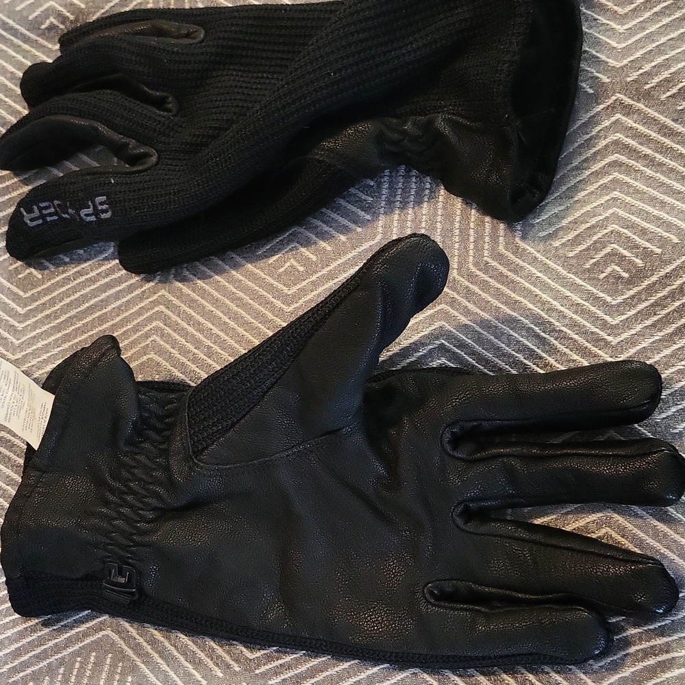 Spyder Black Gloves - Picture 5 of 6